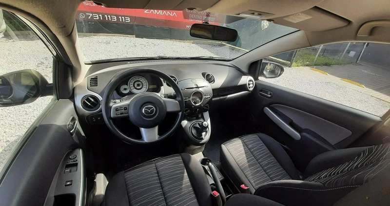 Mazda 2 cena 16900 przebieg: 115000, rok produkcji 2009 z Bydgoszcz małe 191